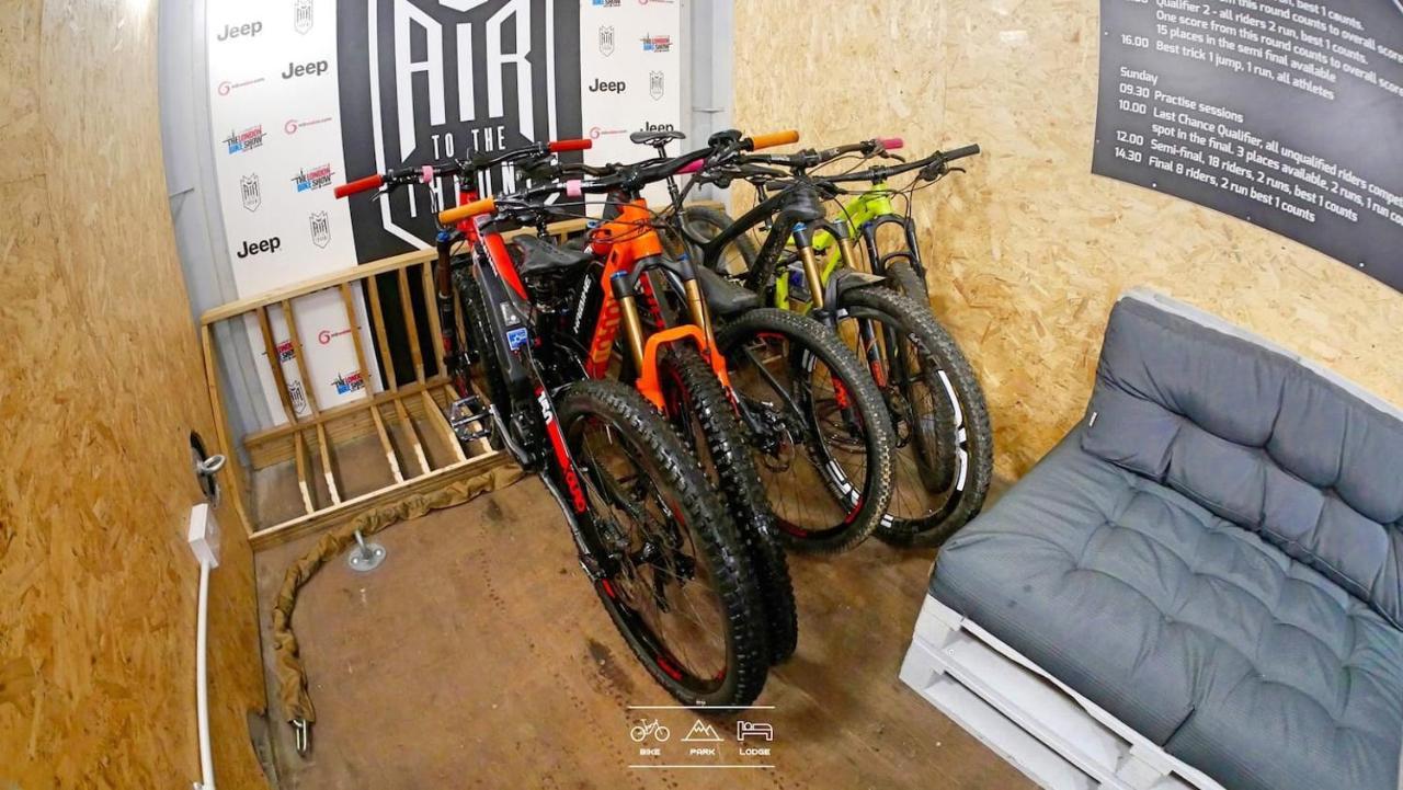 Bike Park Lodge #2 Merthyr Tydfil Ngoại thất bức ảnh